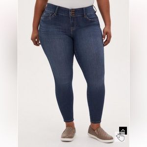 NWOT Torrid Jegging Skinny Super Stretch High-Rise Jean Size 14R